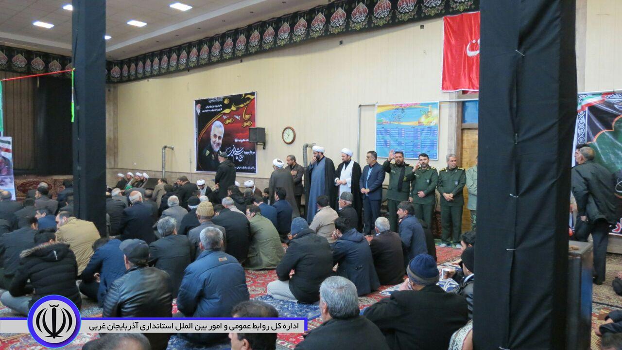 مراسم بزرگداشت شهید قاسم سلیمانی و همرزمانش درشهرستان چایپاره برگزارشد.
