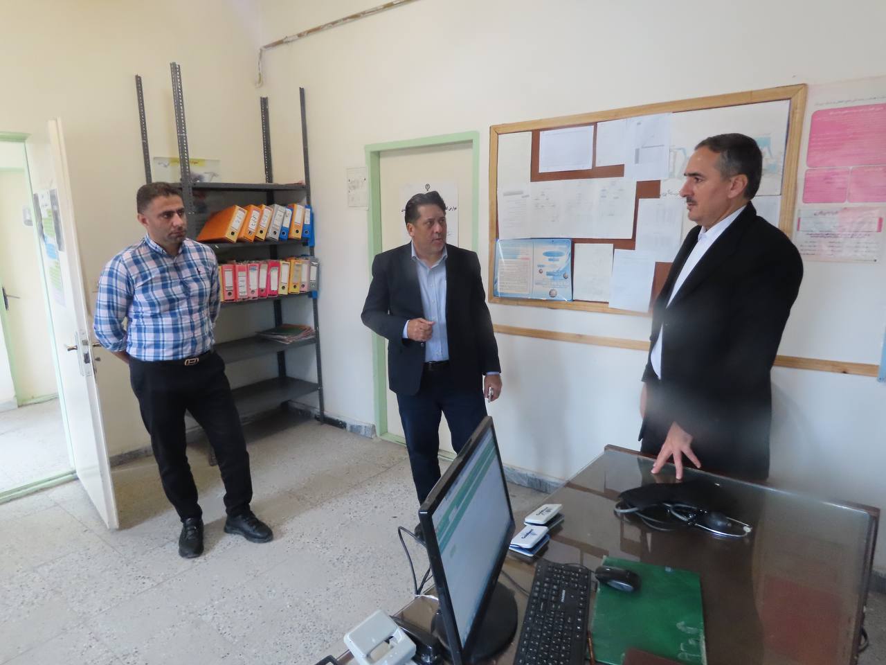 بازدید سرزده فرماندار چایپاره از خانه بهداشت روستای چورس