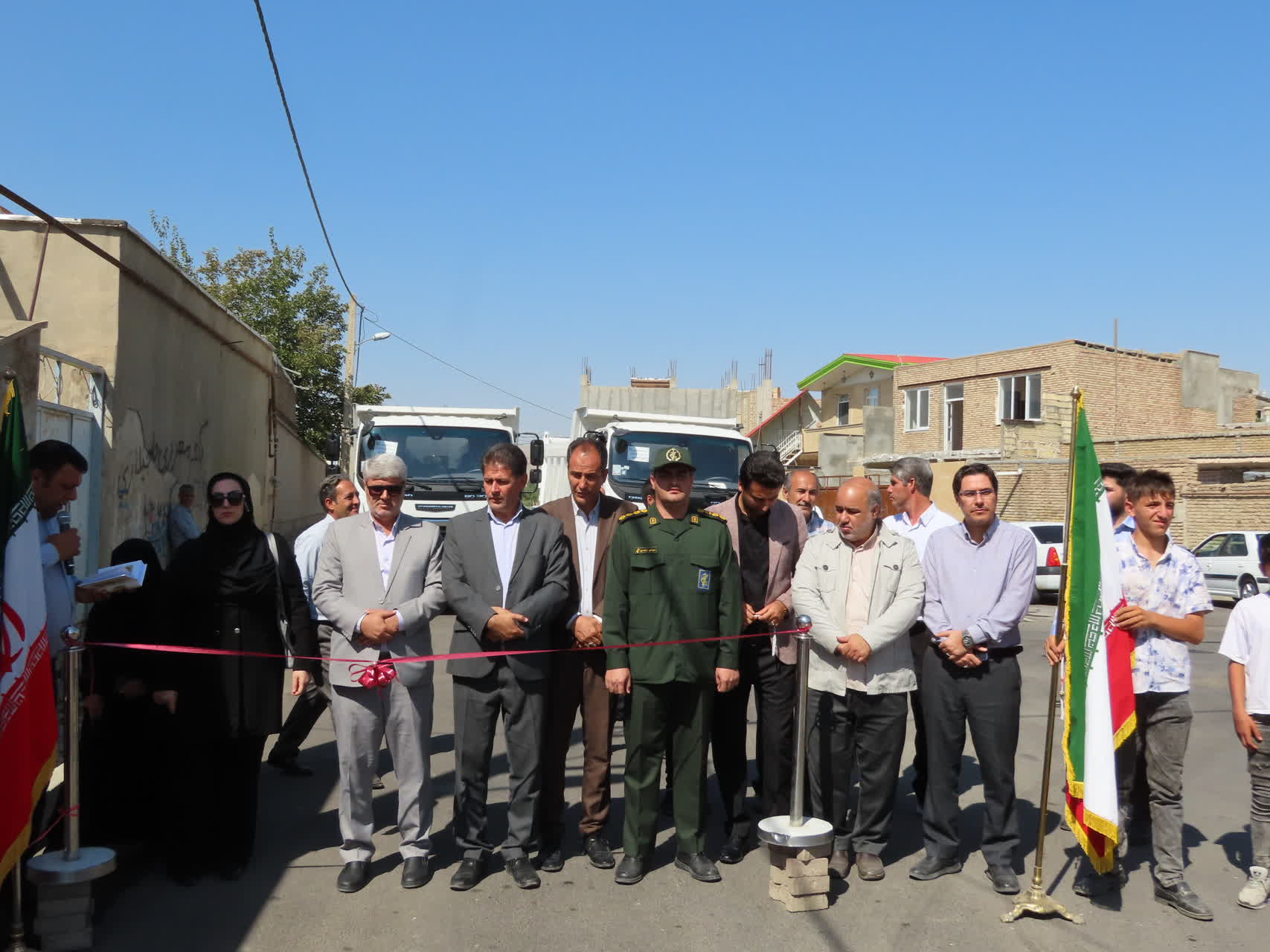 مراسم افتتاح آسفالت ریزی مکانیزه معابر سطح شهر و خرید ماشین آلات عمرانی