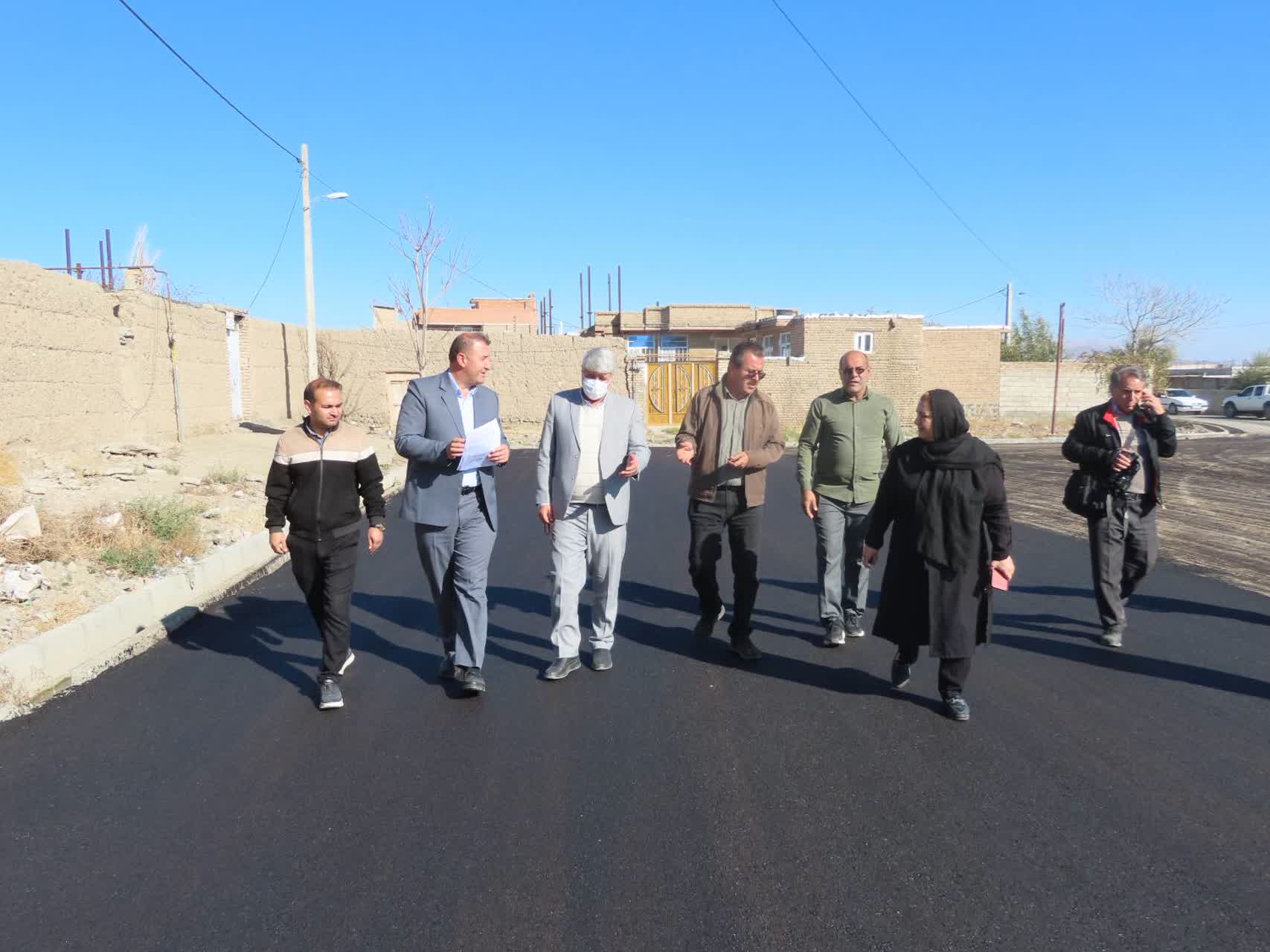 طرح عمرانی بهسازی و آسفالت معابر روستای قره کندی آماده افتتاح شد