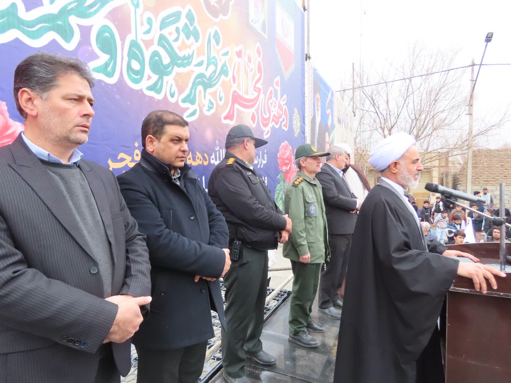 همزمان با سراسر کشور ، راهپیمایی حماسی و دشمن شکن یوم الله 22 بهمن مردم شهرستان چایپاره