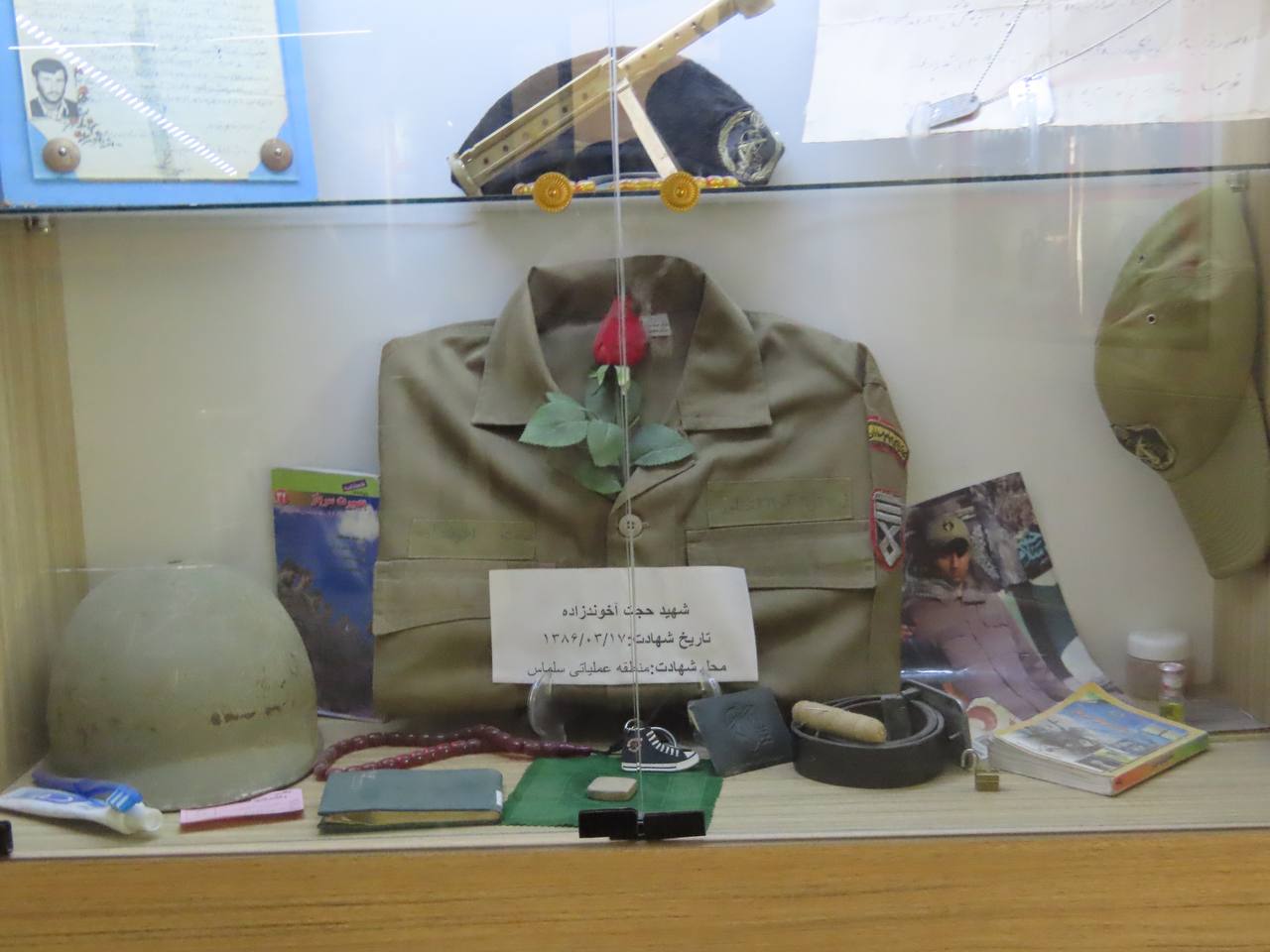 بازدید سرزده سعید شکورزاده فرماندار چایپاره از بنیاد شهید و امور ایثارگران