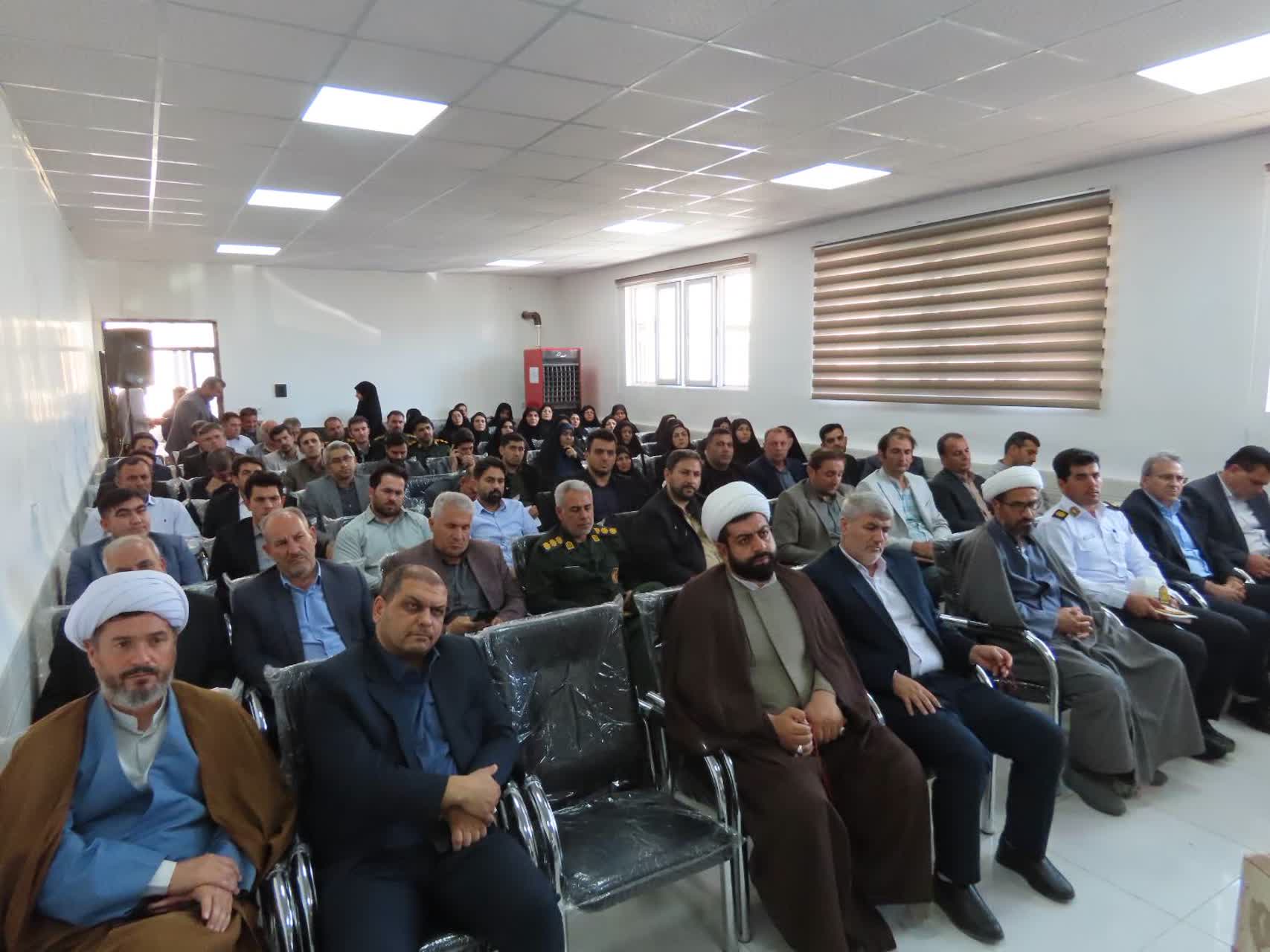 برگزاری همایش گردهمایی نخبگان شهرستان چایپاره