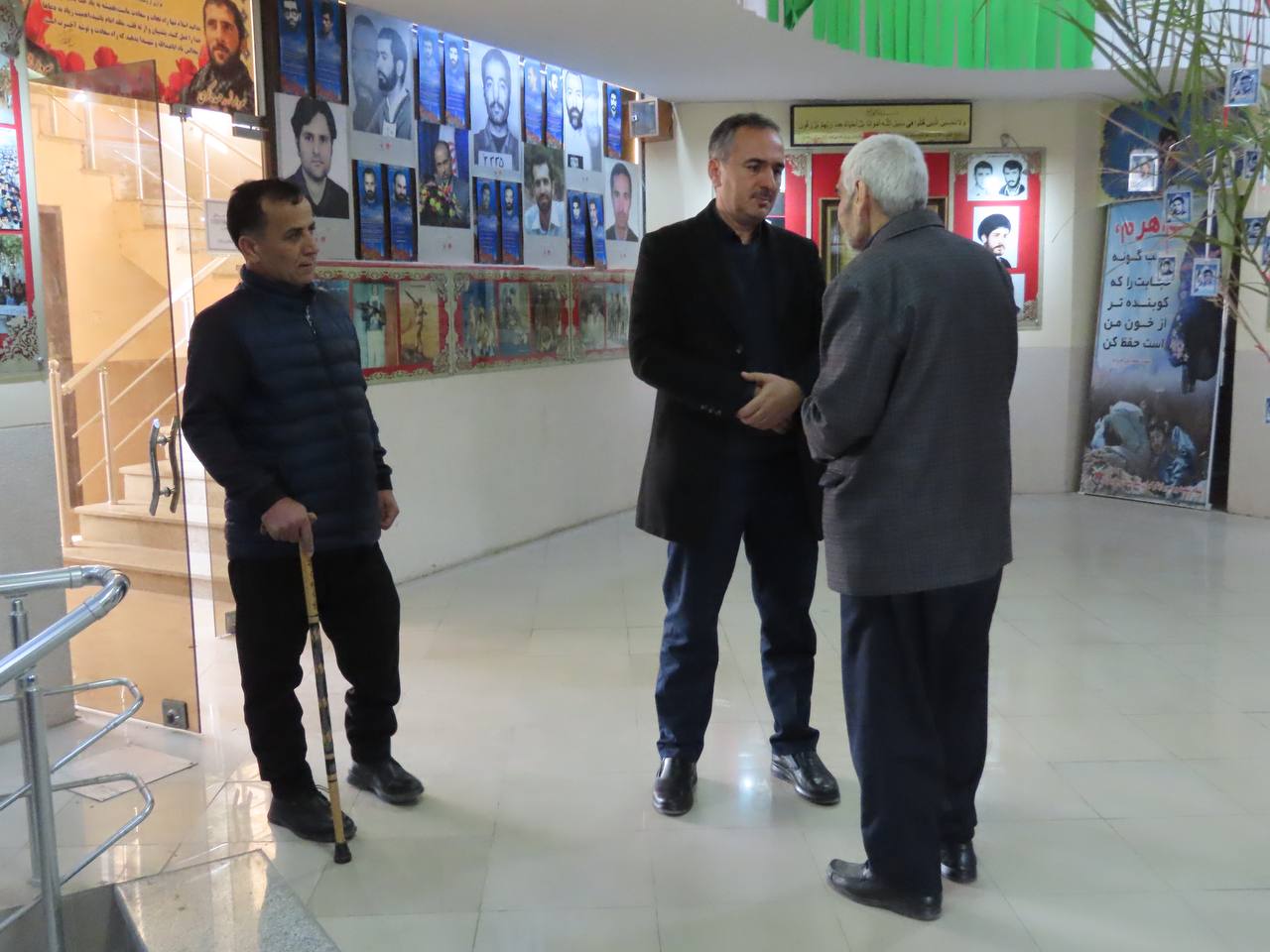 بازدید سرزده سعید شکورزاده فرماندار چایپاره از مجتمع اداری شهرستان