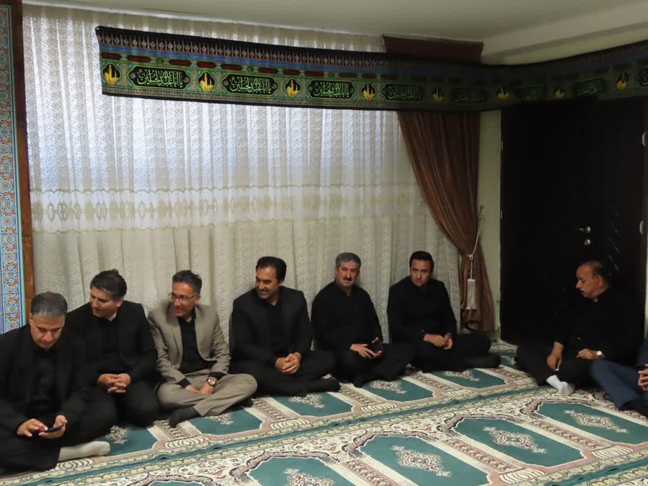 برگزاری مراسم قرائت زیارت عاشورا در فرمانداری شهرستان چایپاره
