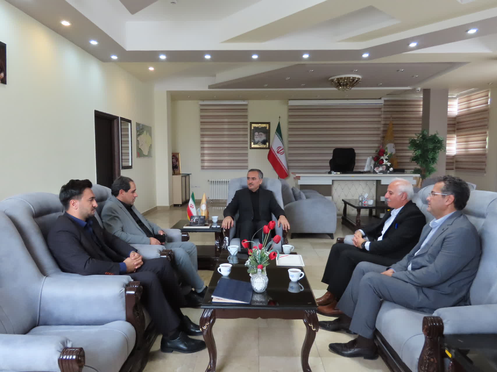 مراسم تکریم و معارفه سرپرست اداره منابع طبیعی و آبخیزداری شهرستان چایپاره