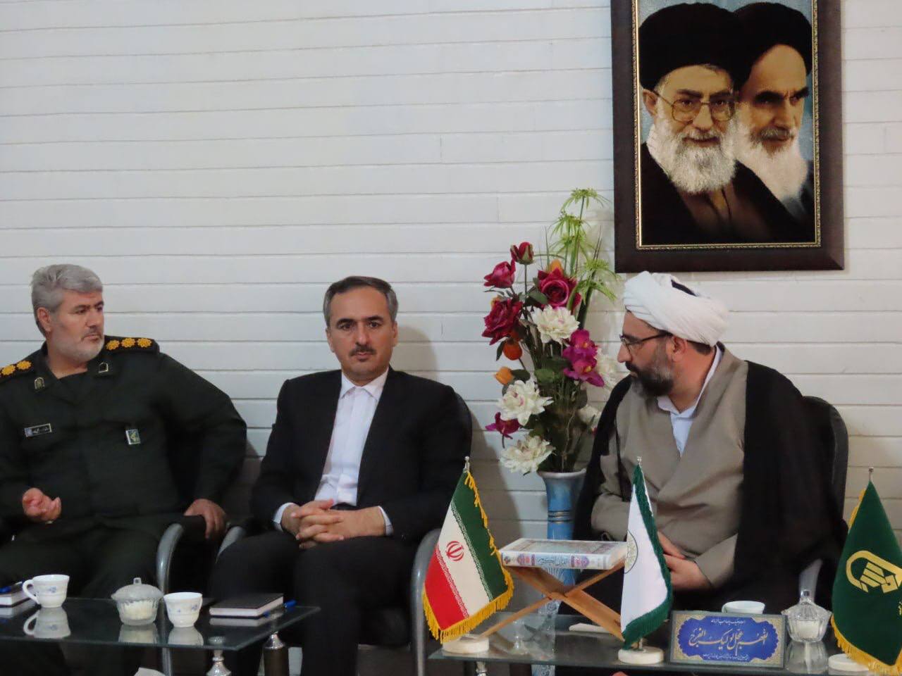 جلسه هماهنگی دهه کرامت و مراسم استقبال از پرچم مقدس بارگاه نورانی حضرت ثامن الحجج امام علی بن موسی الرضا(ع)