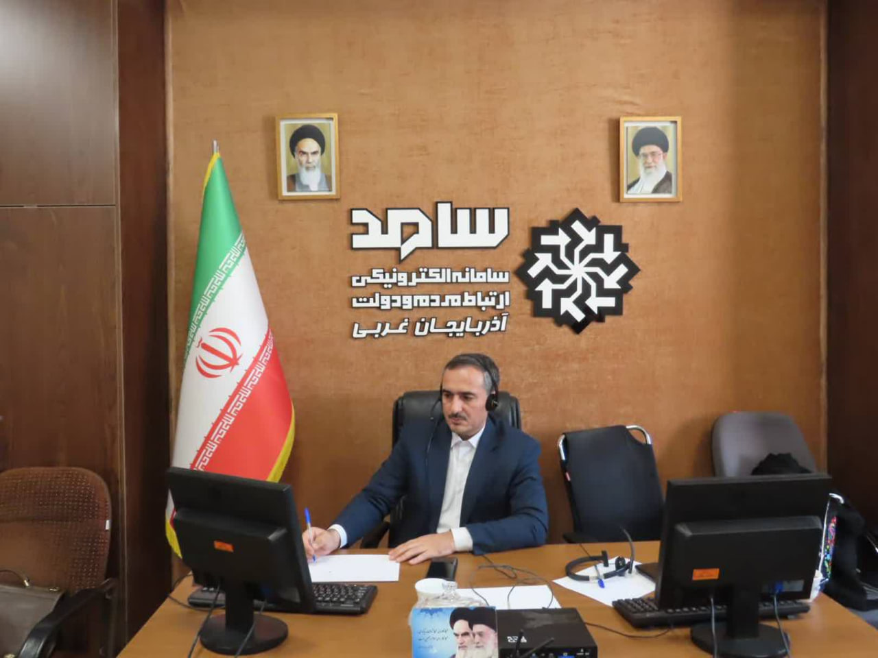 حضور فرماندار شهرستان چایپاره در سامانه سامد برای پاسخگویی به سؤالات مردم