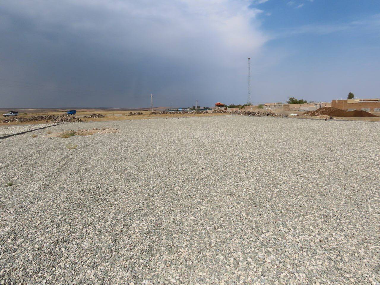 زمین ورزشی روباز (چمن مصنوعی) روستای کامل آباد آماده افتتاح و بهرهبرداری قرار گرفت