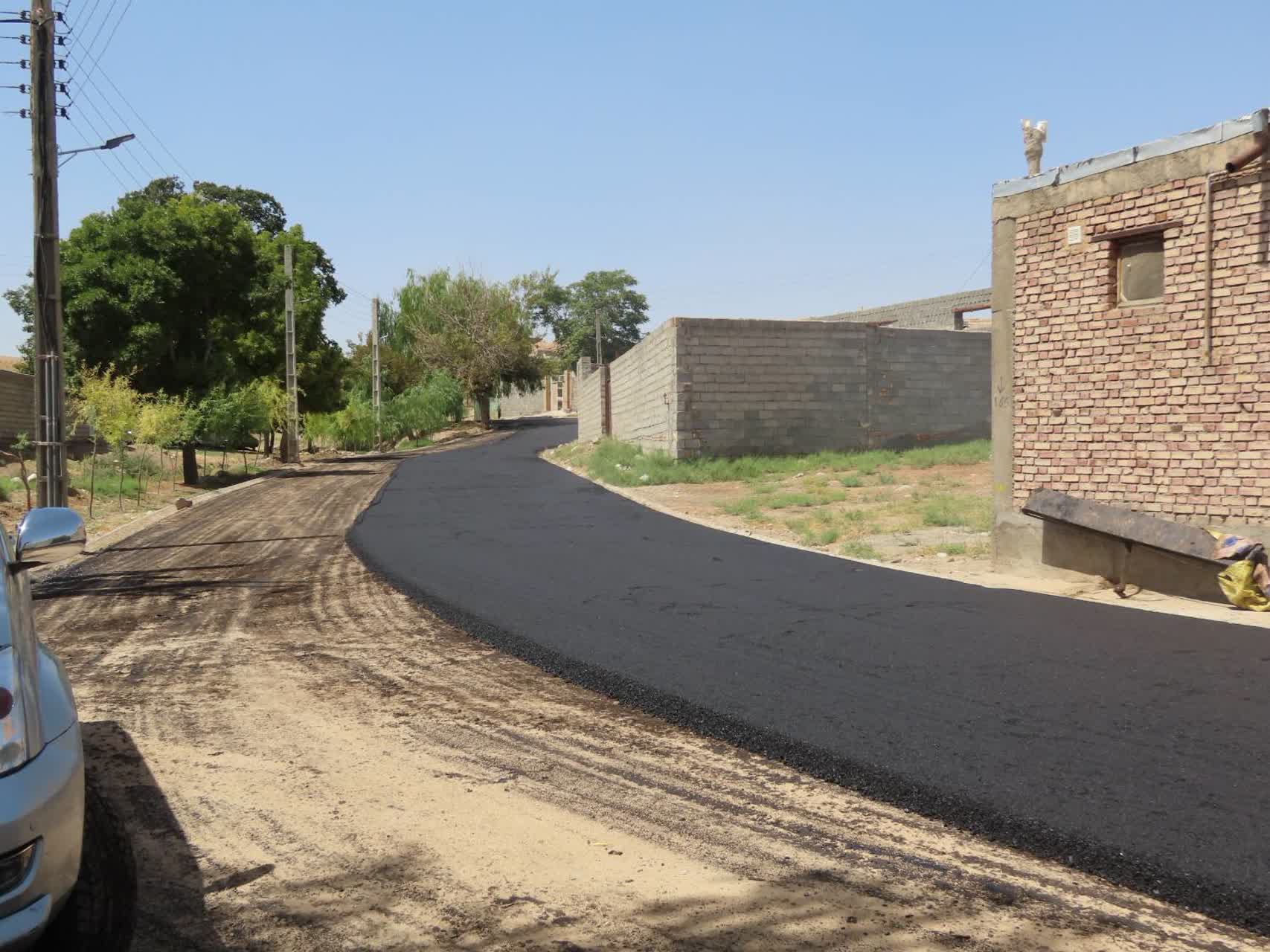 طرح عمرانی بهسازی و آسفالت معابر روستای یتیم آغلی آماده افتتاح شد