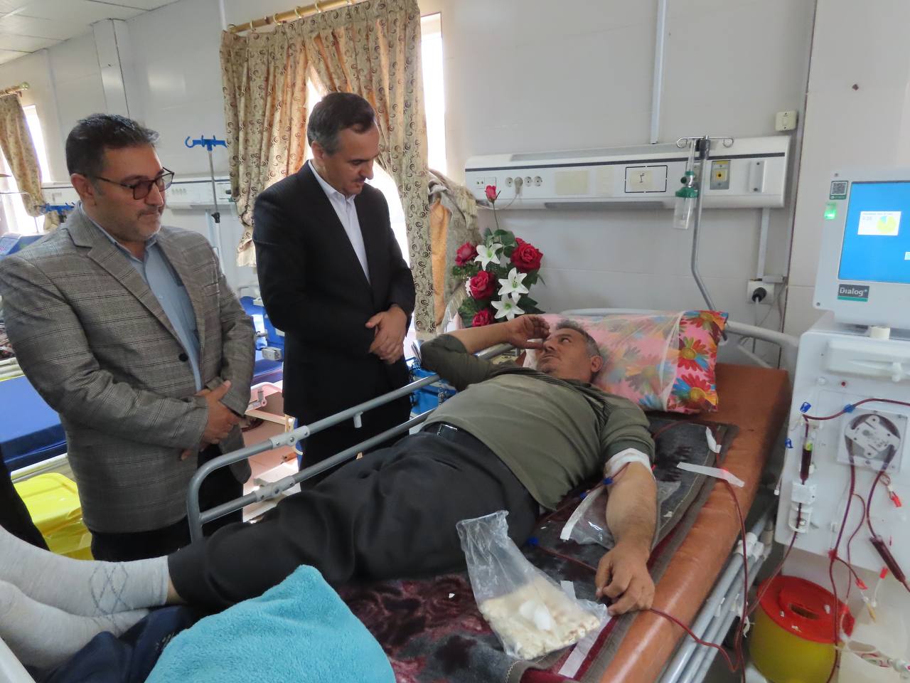 بازدید فرماندار شهرستان به صورت سرزده از مرکز دیالیز بیمارستان امام خمینی(ره)