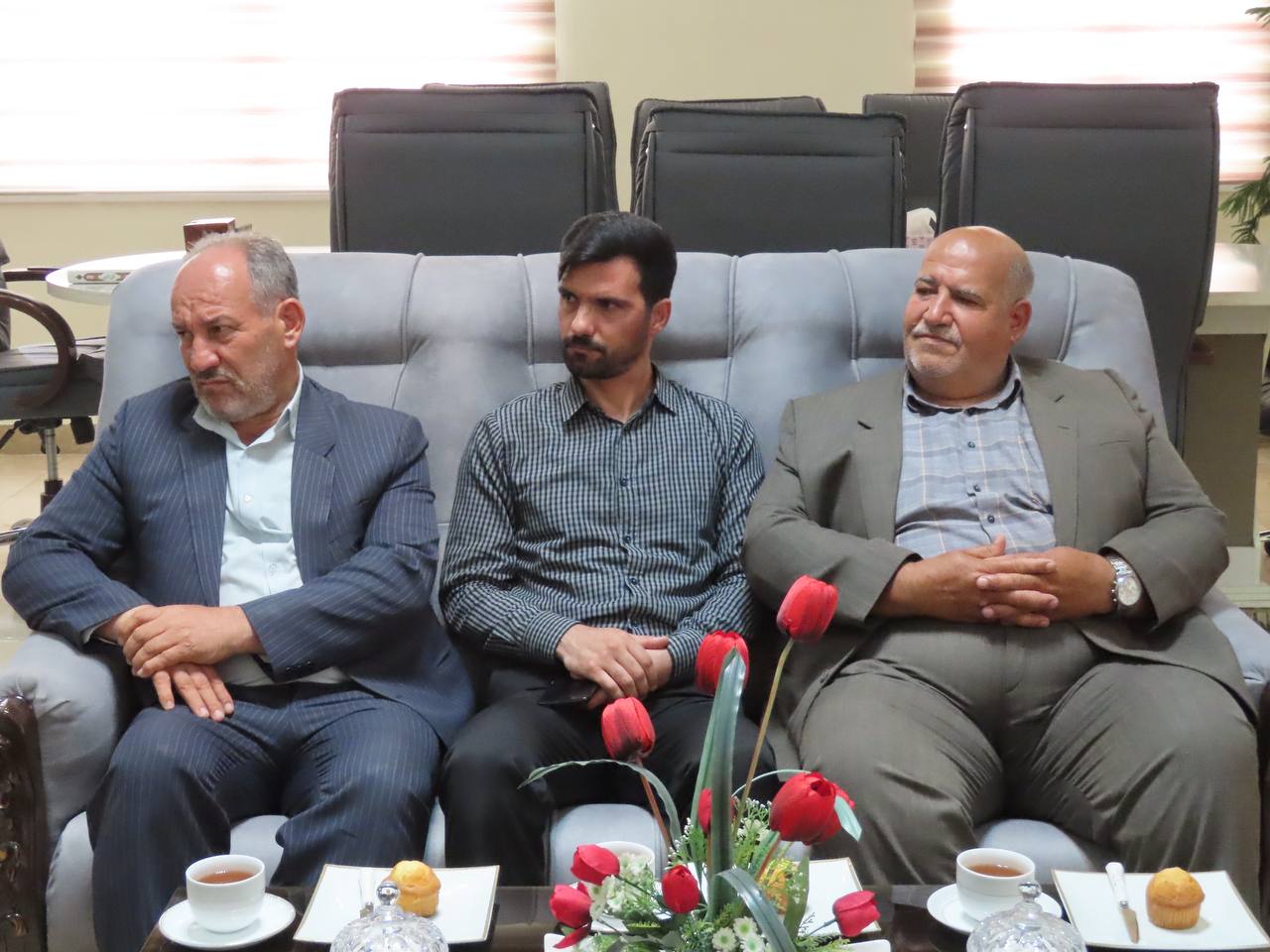 دیدار رییس و اعضای دفتر ارتباطات مردمی نماینده مردم شهرستان در مجلس شورای اسلامی با فرماندار شهرستان چایپاره