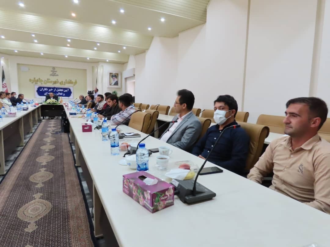 آیین تجلیل از خبرنگاران و فعالین رسانه ای شهرستان چایپاره