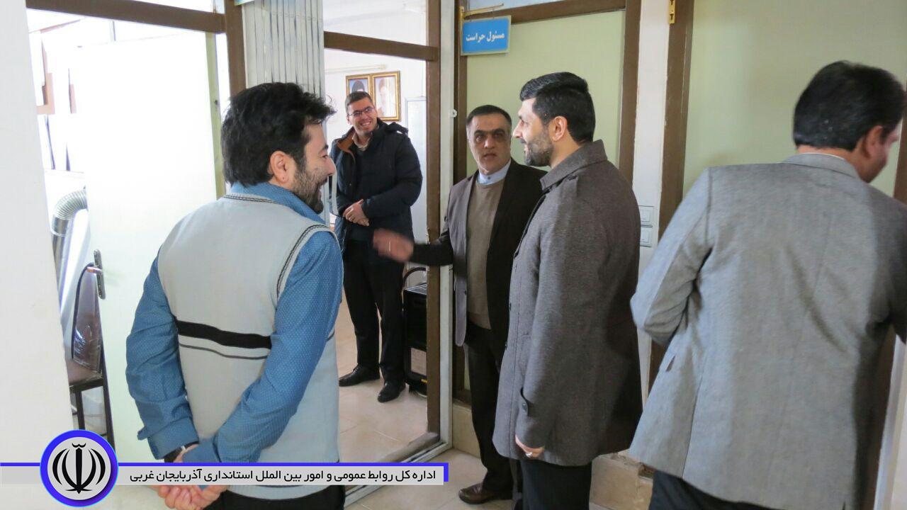 بازدید سرزده فرماندار ازادارات شهرستان چایپاره