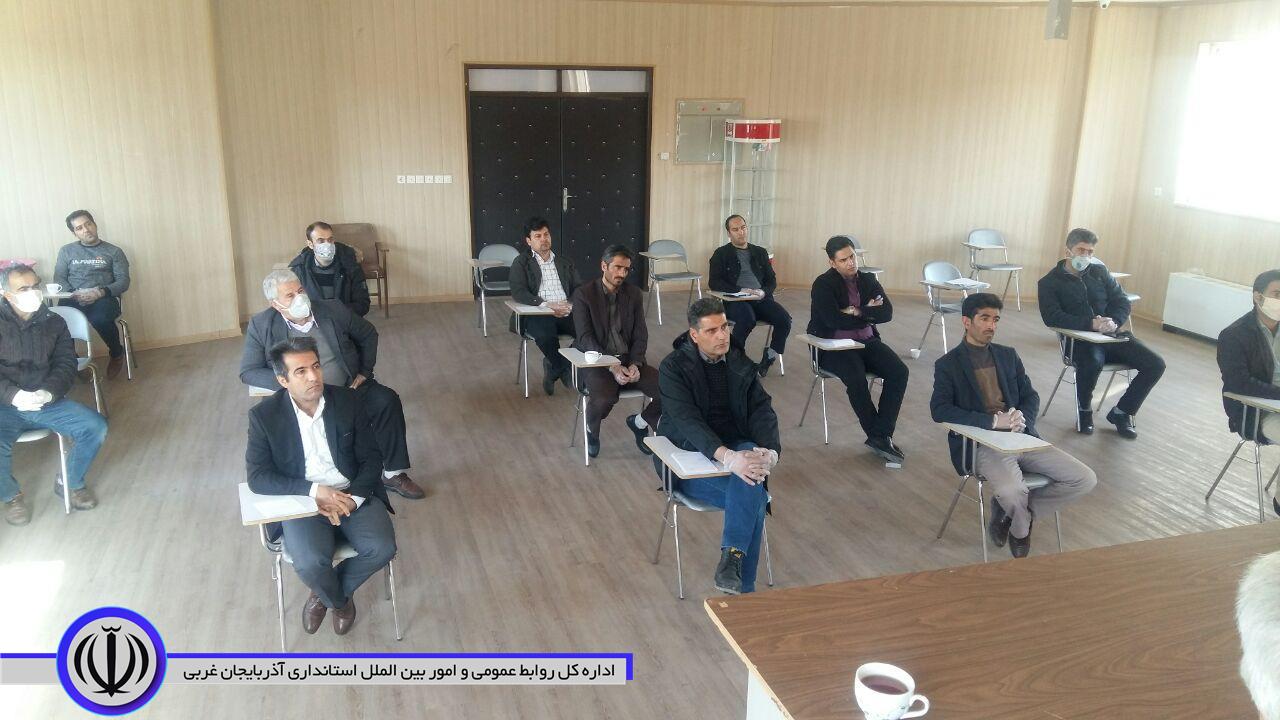 دهمین نشست مشورتی دهیاران بخش مرکزی شهرستان چایپاره در محل بخشداری برگزار گردید.
