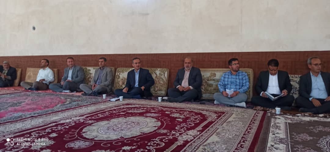 بازدید فرماندار و جمعی از مسئولان شهرستان چایپاره از روستای طاهر آباد