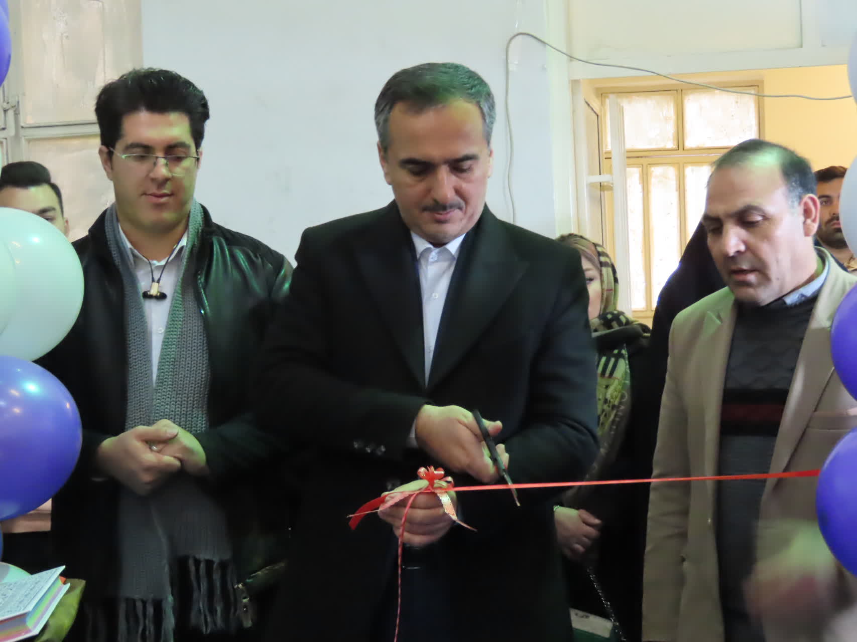 افتتاح نمایشگاه انواع صنایع دستی و غذایی مشاغل خانگی شهری و روستایی