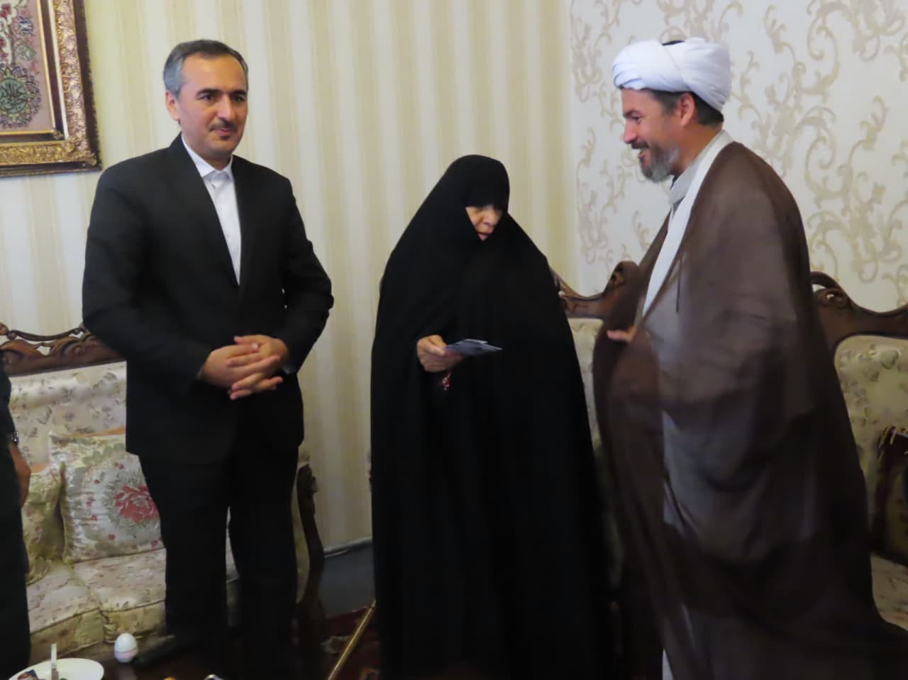 تجلیل از مقام شامخ خانواده شهداء