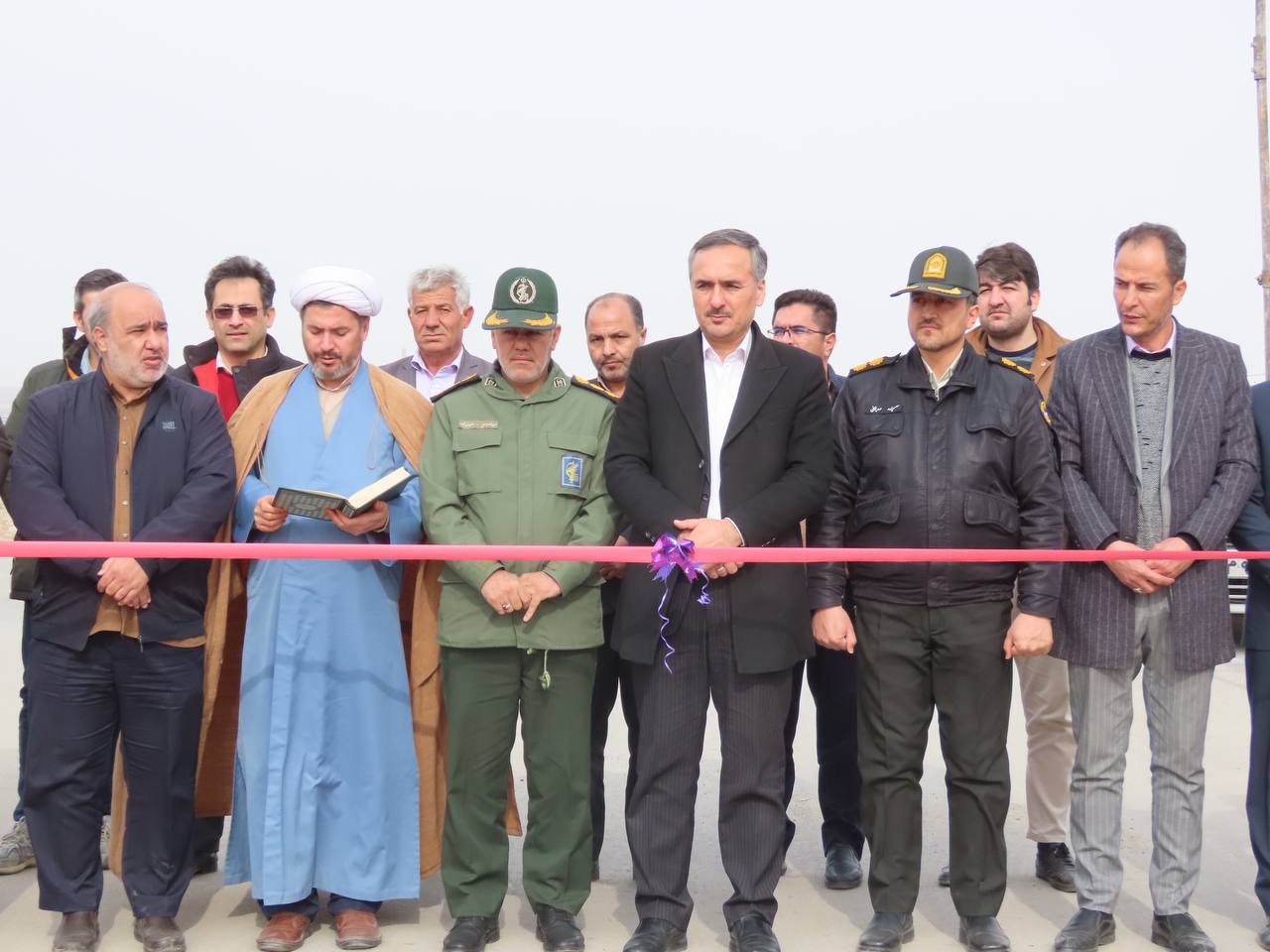 در ششمین روز از مراسم سالروز دهه فجر صورت گرفت: افتتاح طرح هادی و آسفالت معابر روستای شیرین بلاغ