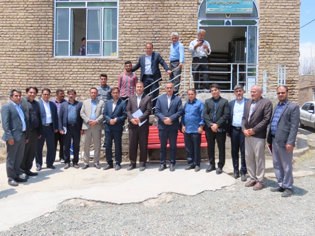 بازدید فرماندار و جمعی از مسئولان شهرستان از روستای کسیان توابع بخش مرکزی