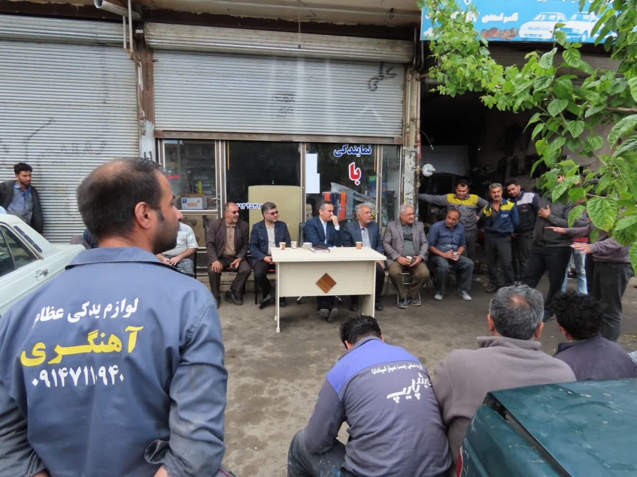 دیدار فرماندار شهرستان چایپاره با صنعتگران مجتمع کارگاهی به مناسبت هفته کارگر