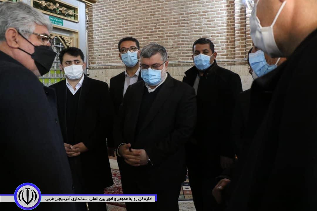 ادای احترام استاندار آذربایجان غربی به شهدای دشت چالدران