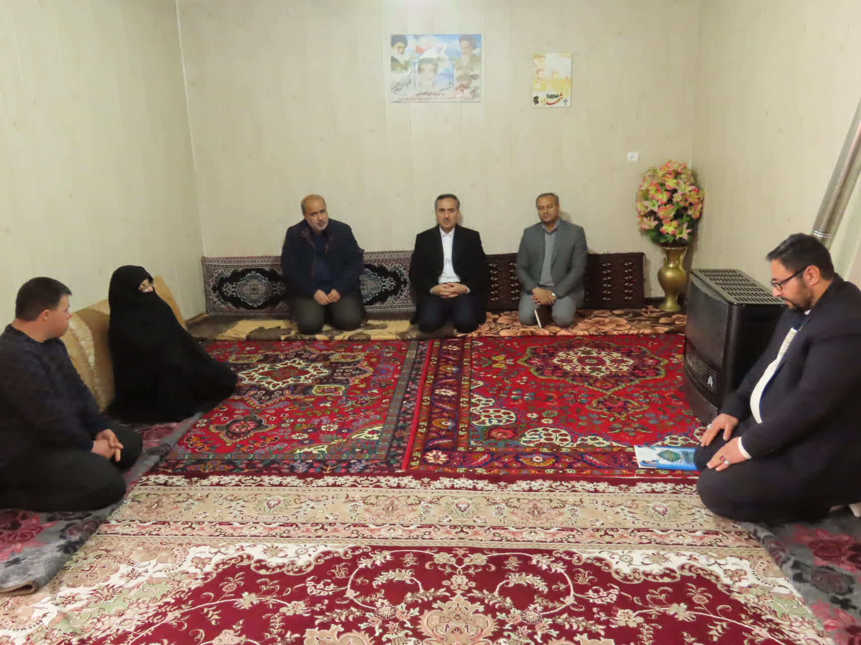 تجلیل از مقام شامخ خانواده شهداء