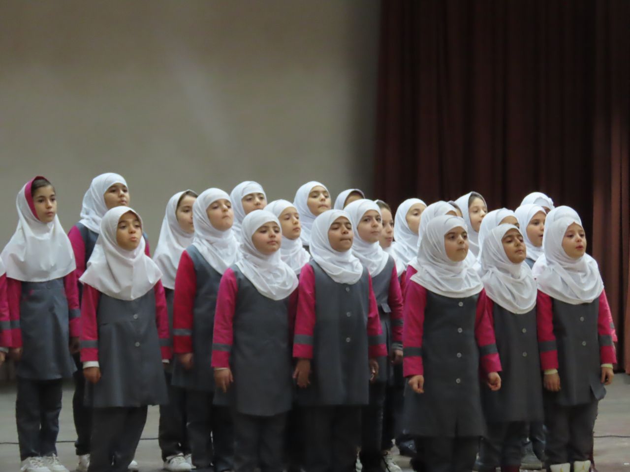 برگزاری مراسم محفل انس با قرآن