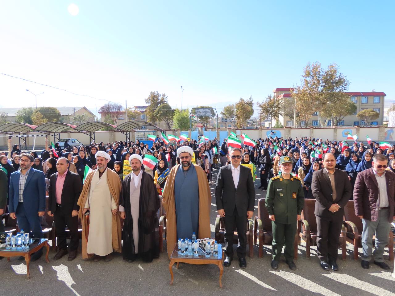 نواخته شدن زنگ استکبار ستیزی در مدارس شهرستان چایپاره