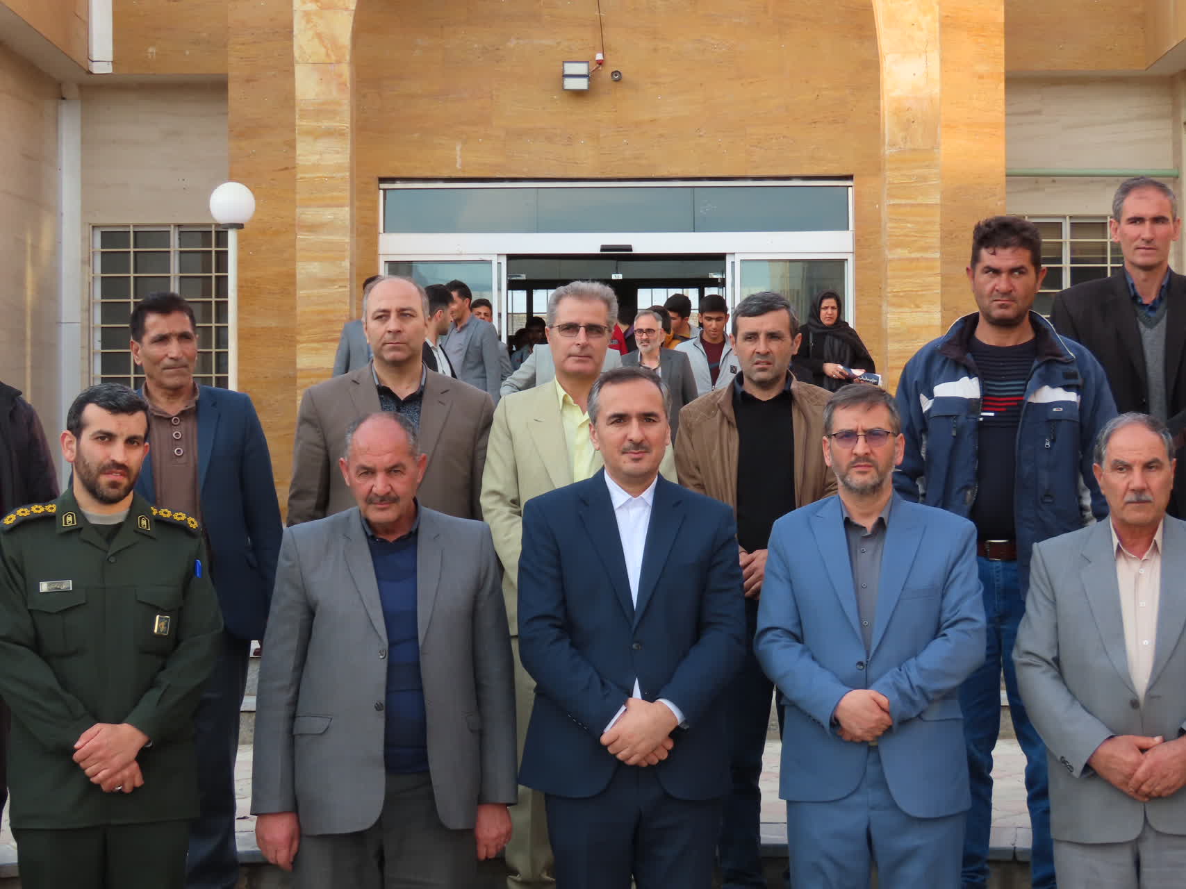 تجلیل از دانش آموزان دبیرستان هیأت امنایی معلم شهرستان چایپاره