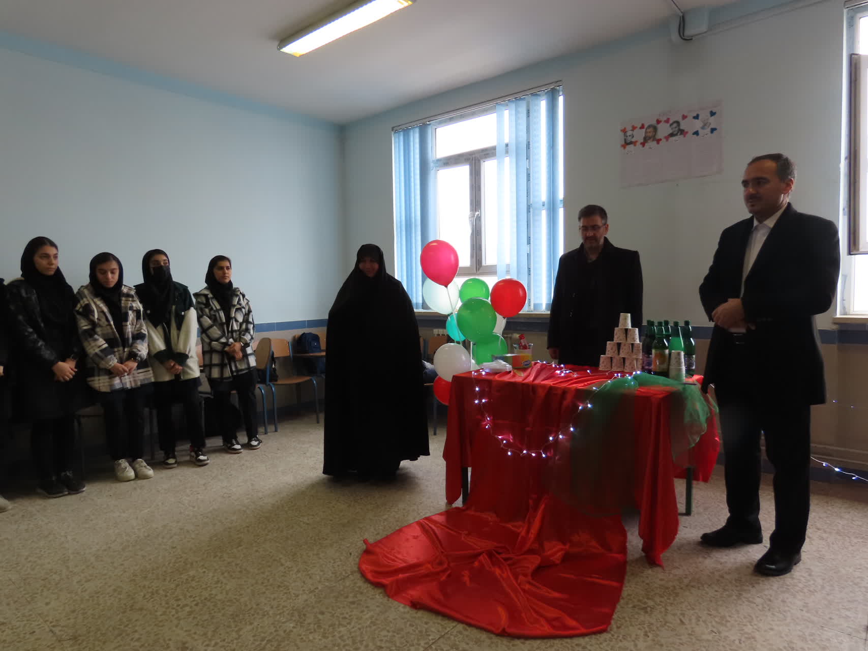 برپائی جشنواره غذا توسط دانش آموزان دبیرستان معرفت شهرستان چایپاره