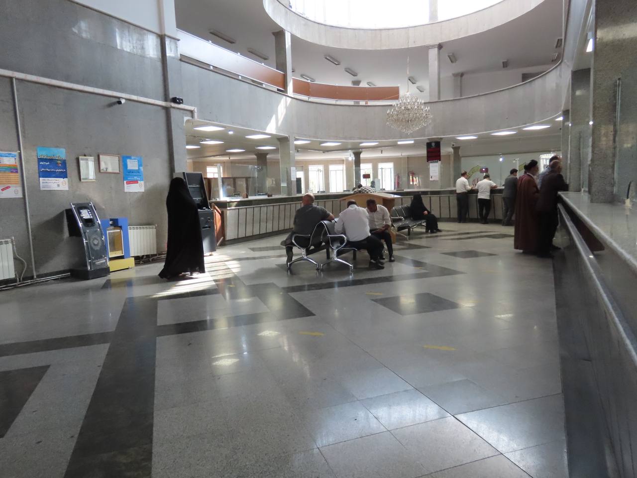 بازدید سرزده سعید شکورزاده فرماندار چایپاره از بانک ملی ایران شعبه شهرستان