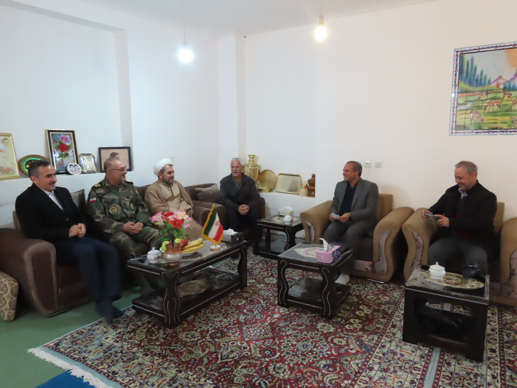 دیدار فرماندار و فرمانده 433 مهندسبی با جانبازان و ایثارگران چایپاره