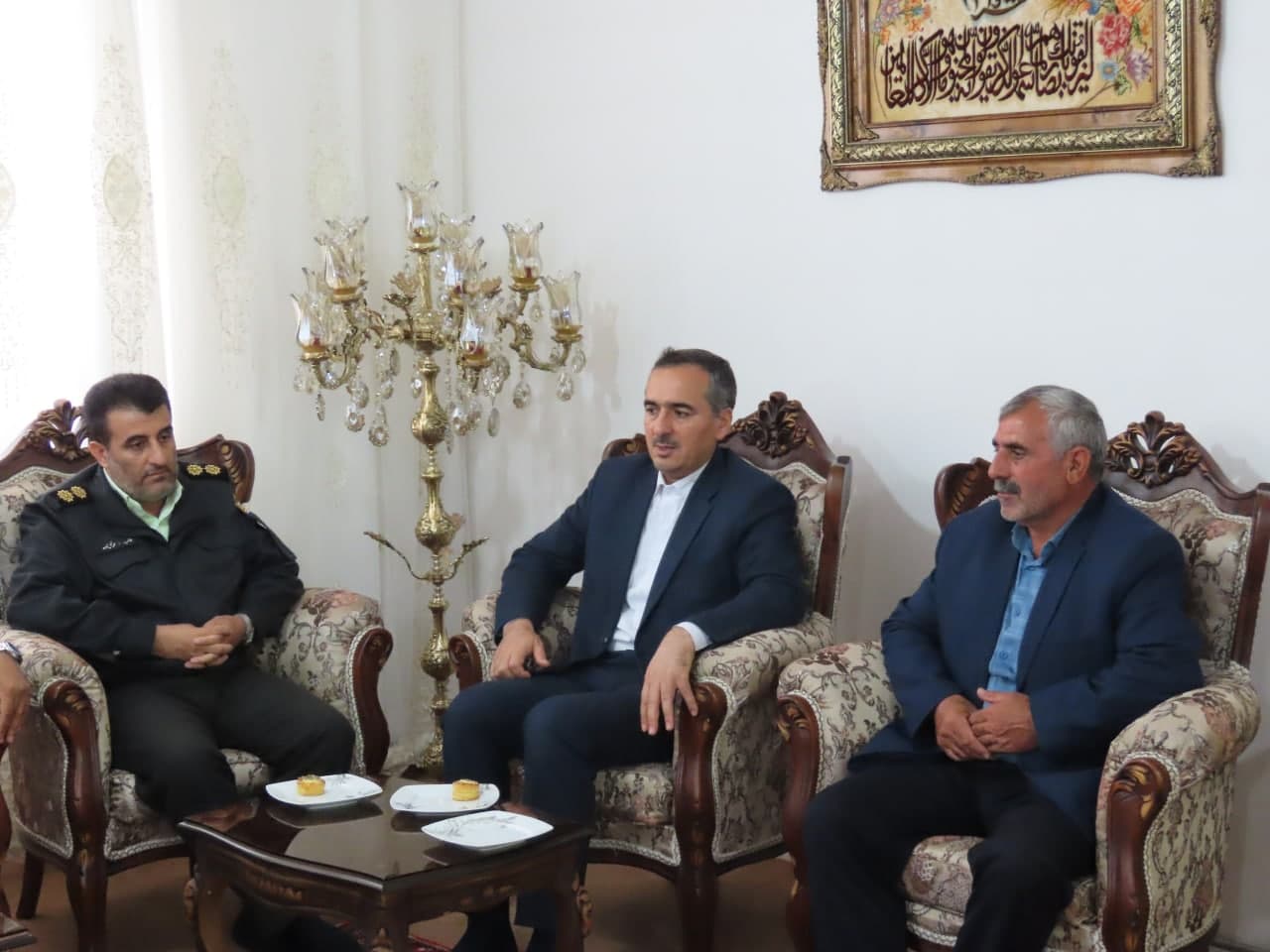 تجلیل از مقام شامخ خانواده معظم شهداء شهرستان چایپاره