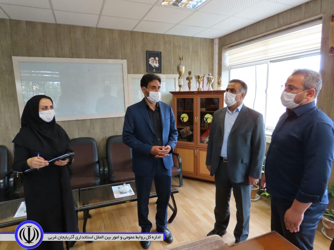 بازدید سرزده فرماندار از ادارات در شهرستان چایپاره.