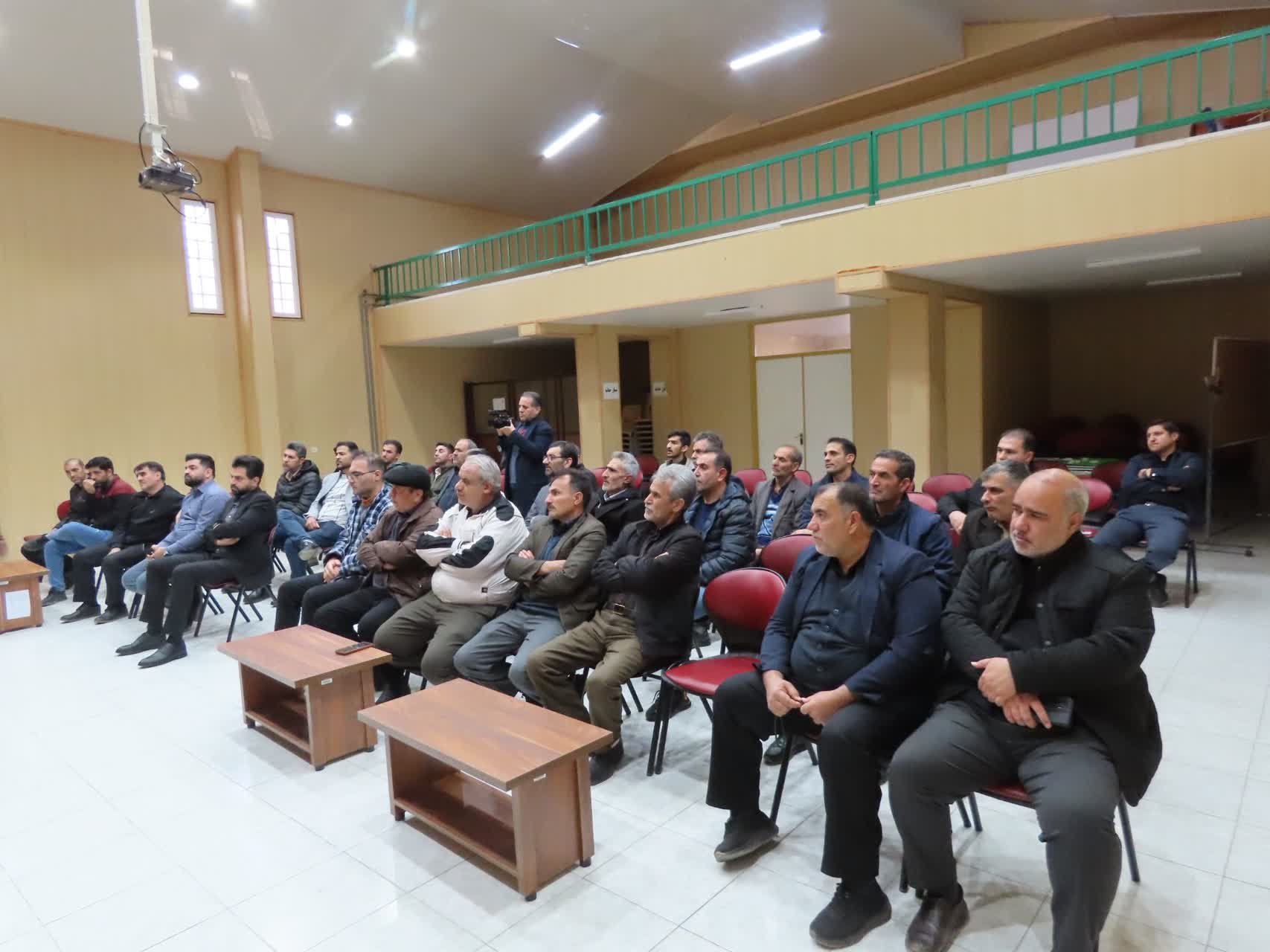 برگزاری جلسه توجیهی و بررسی مسائل نانوایان چایپاره