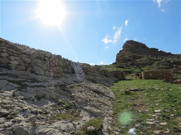 اثر تاریخی قلعه بسطام