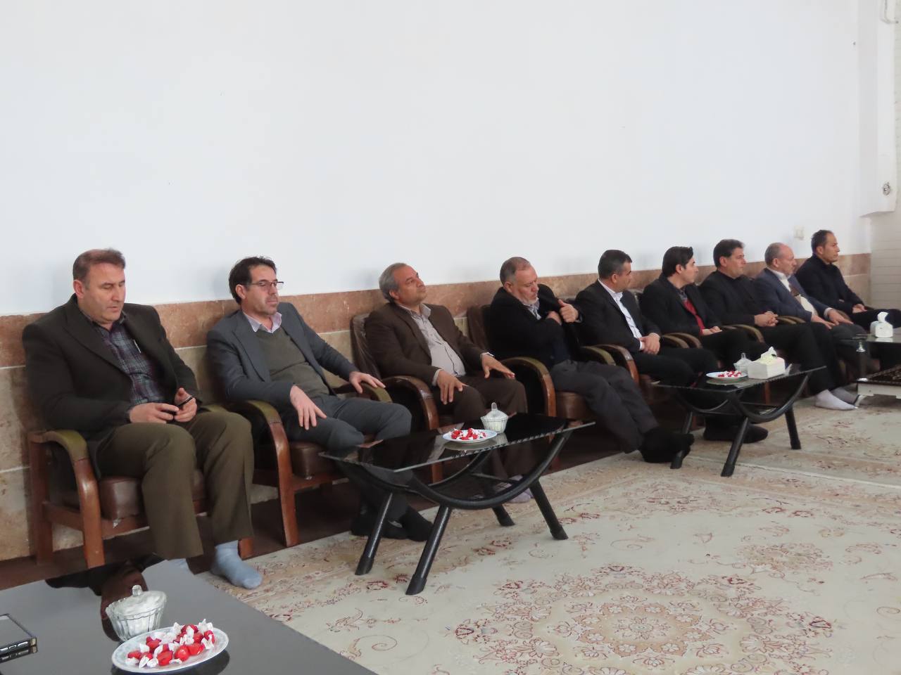 دیدار فرماندار و اعضای شورای اداری با امام جمعه شهرستان