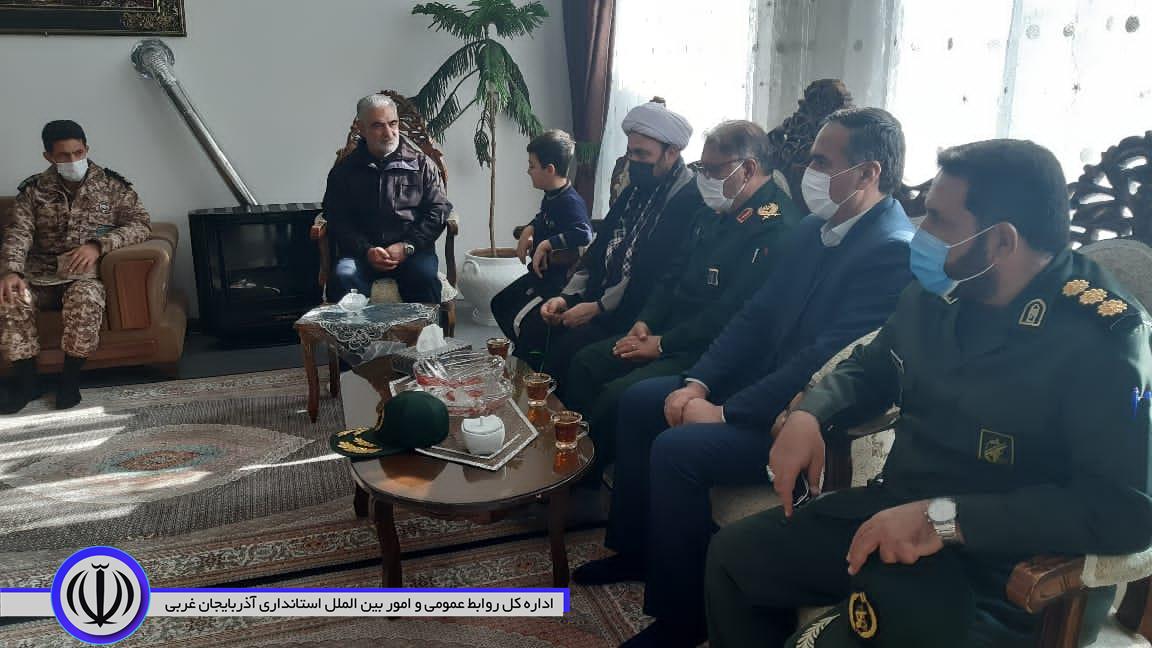 دیدار و تجلیل از ایثارگران و بسیجیان به مناسبت گرامی داشت نهم دیماه ، روز بصیرت و میثاق امت با ولایت و دومین سالگرد شهادت سردار دلها