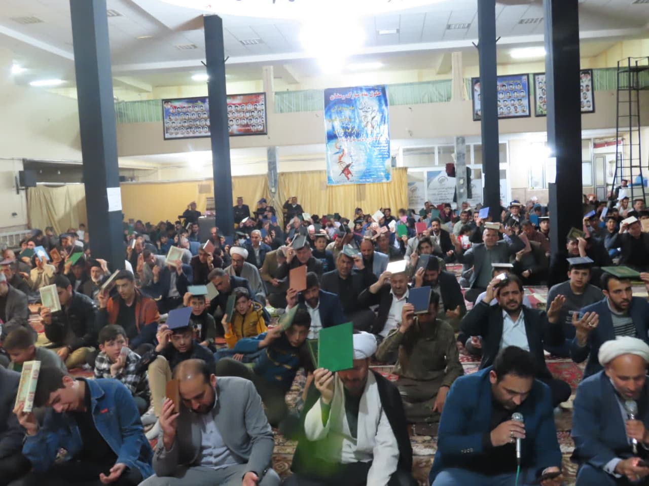 برگزاری مراسم احیای شب اول قدر