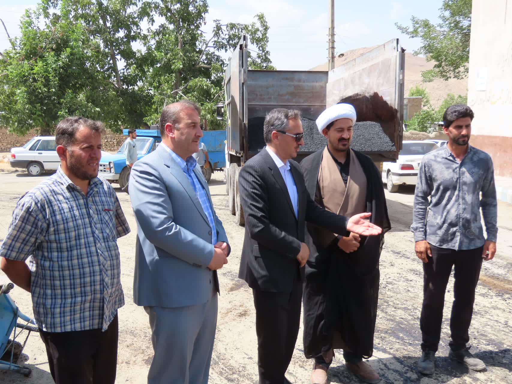 طرح عمرانی بهسازی و آسفالت معابر روستای قره کهریز آماده افتتاح شد