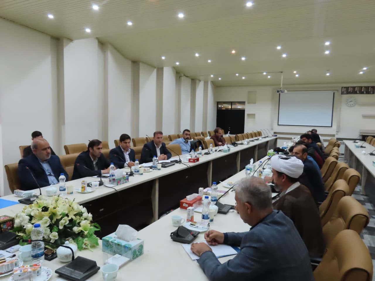 جلسات پیگیری مصوبات سفر ریاست محترم جمهور و استاندار محترم در حوزه میراث فرهنگی ، گردشگری و صنایع دستی شهرستان چایپاره