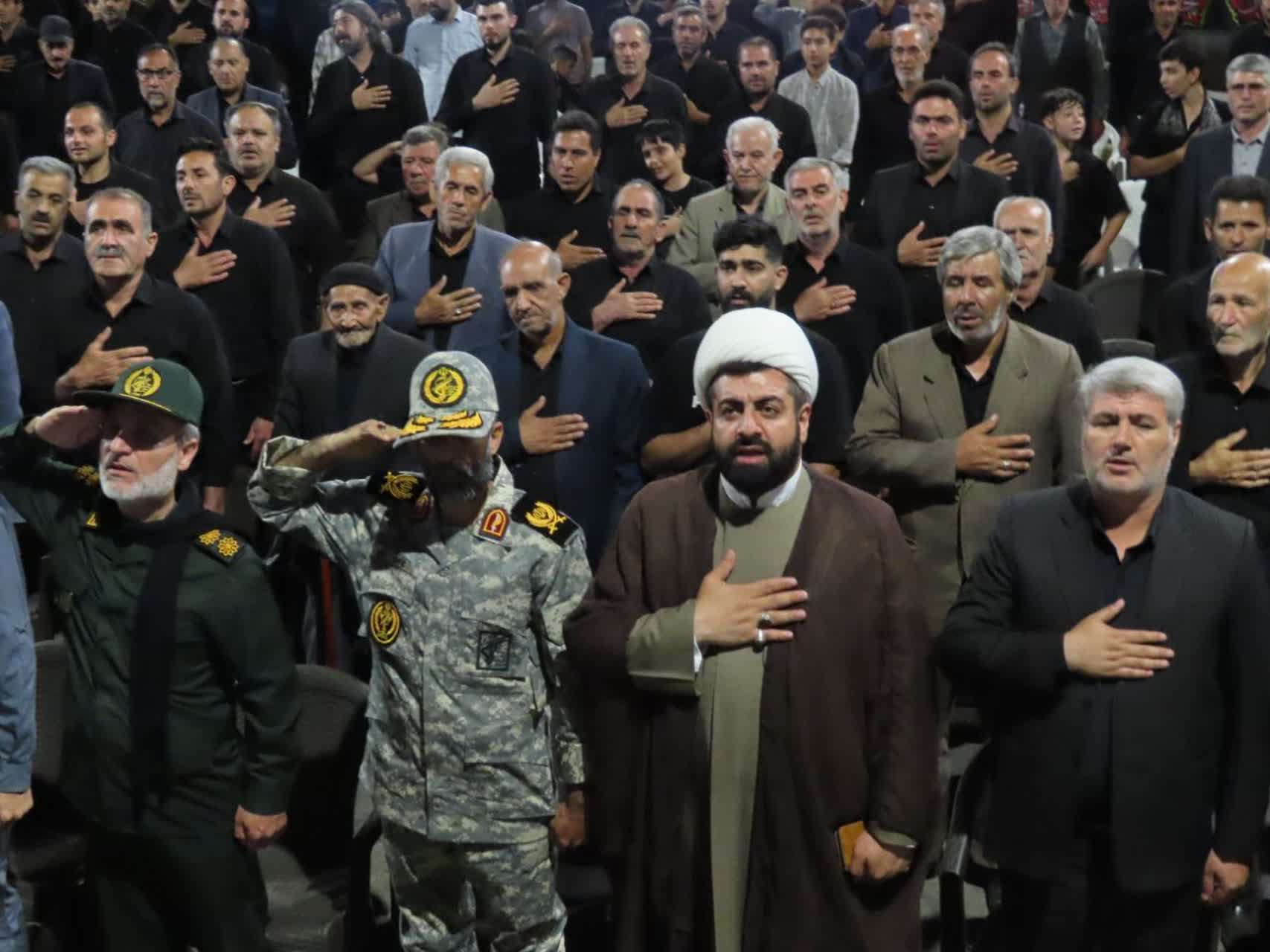 مراسم گرامیداشت شهدای اقتدار ملی در صد و دهمین شب حضور مقتدرانه مردم در تجمعات شبانه برگزار شد