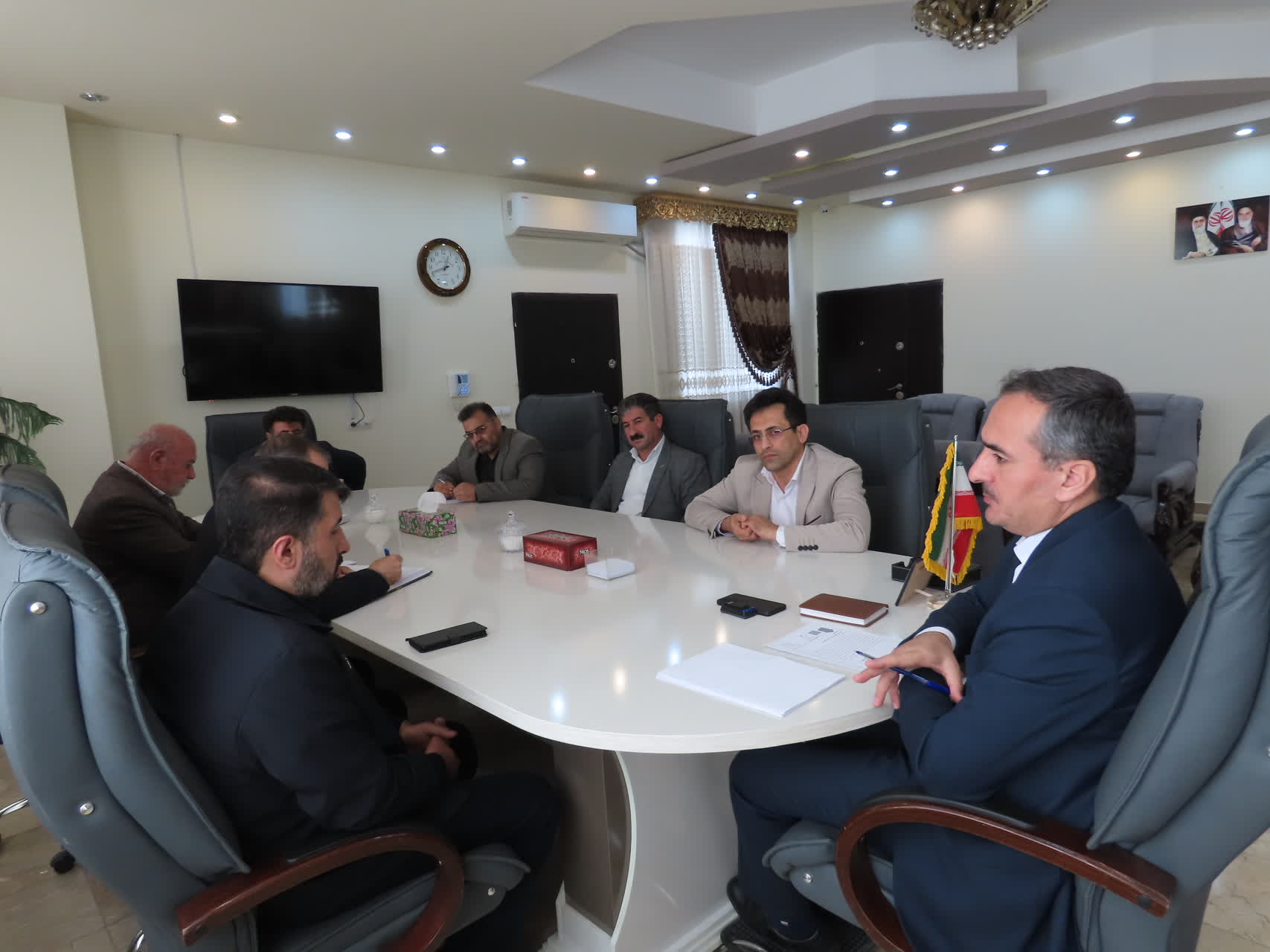 نشست معاون مدیر کل دامپزشکی استان آذربایجان غربی با فرماندار چایپاره