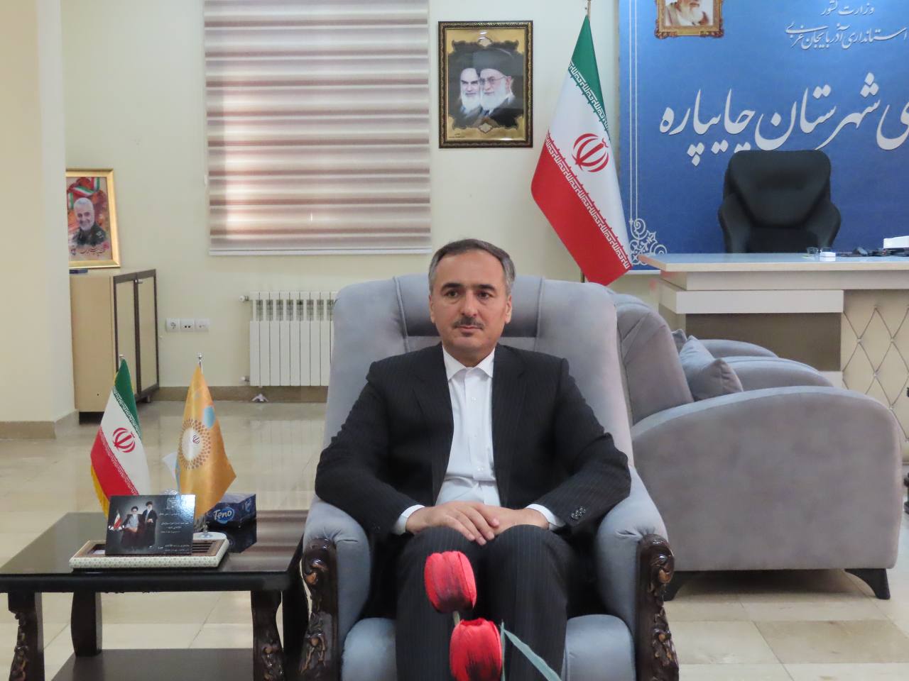 مراسم تجلیل از بانوان همکار فرمانداری بهمناسبت گرامیداشت مقام مادر و روز زن