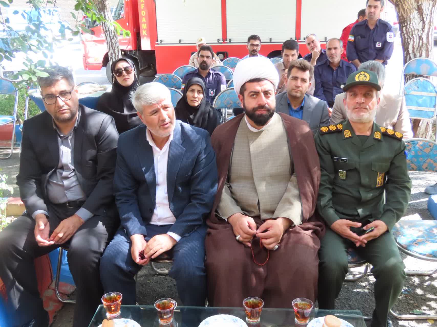 مراسم تجلیل از آتش نشانان شهرستان