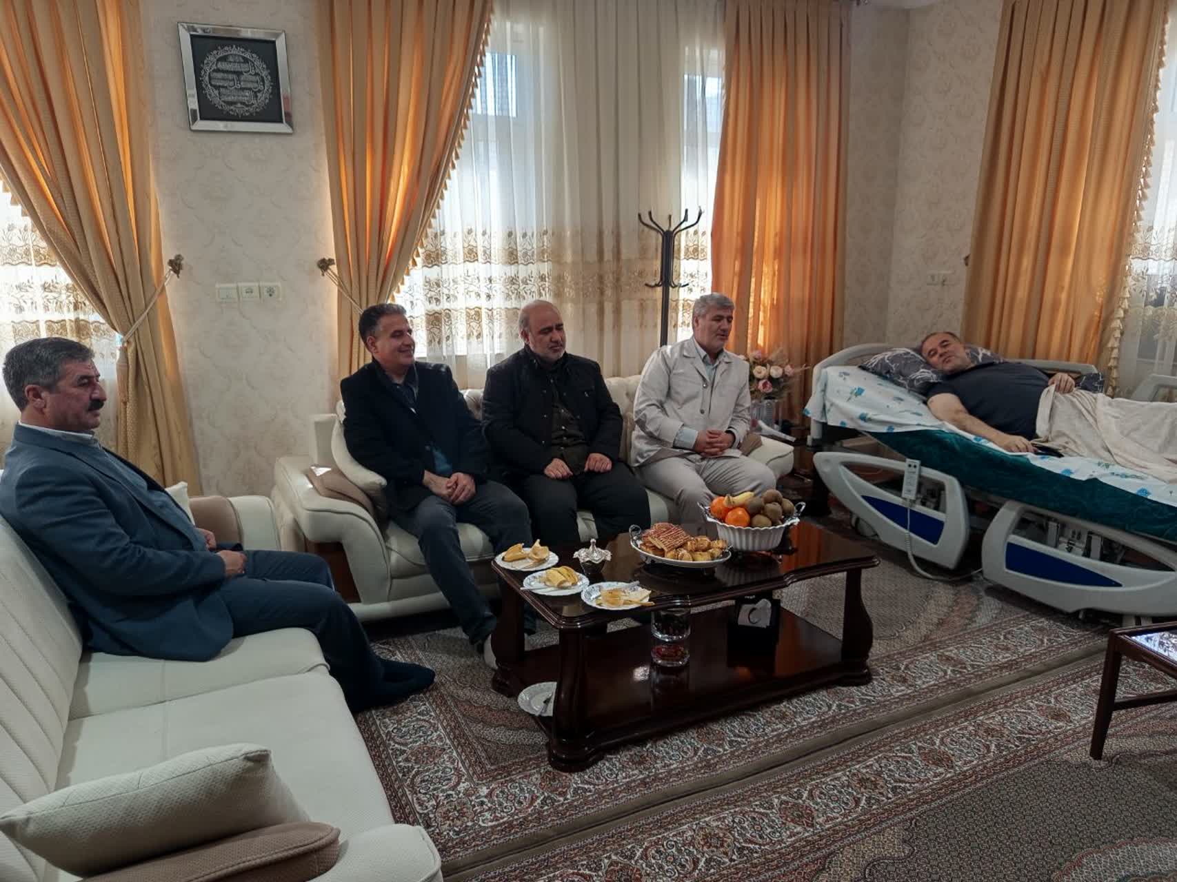 عیادت فرماندار شهرستان چایپاره از فرماندار چالدران