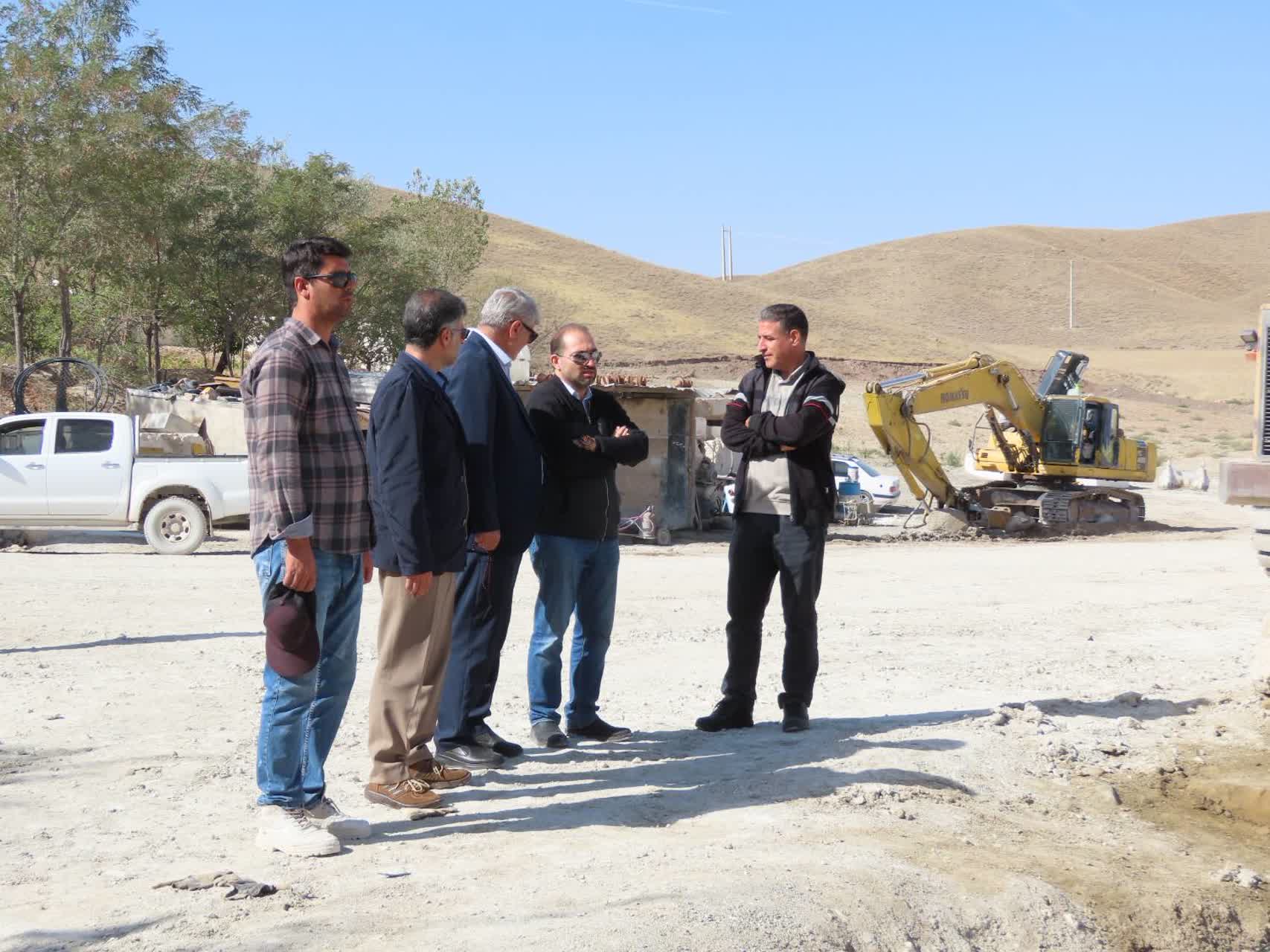 بازدید فرماندار چایپاره از معدن مرمریت بسطام