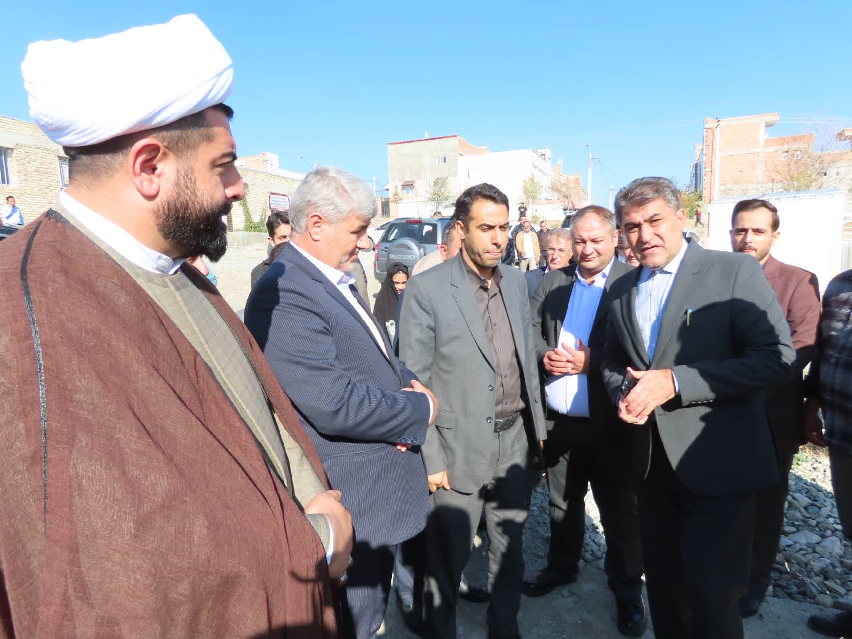 بازدید مدیرکل دفتر توسعه منابع فیزیکی و امور عمرانی وزارت بهداشت ، درمان و آموزش پزشکی از پروژه های نیمه تمام شبکه بهداشت و درمان چایپاره