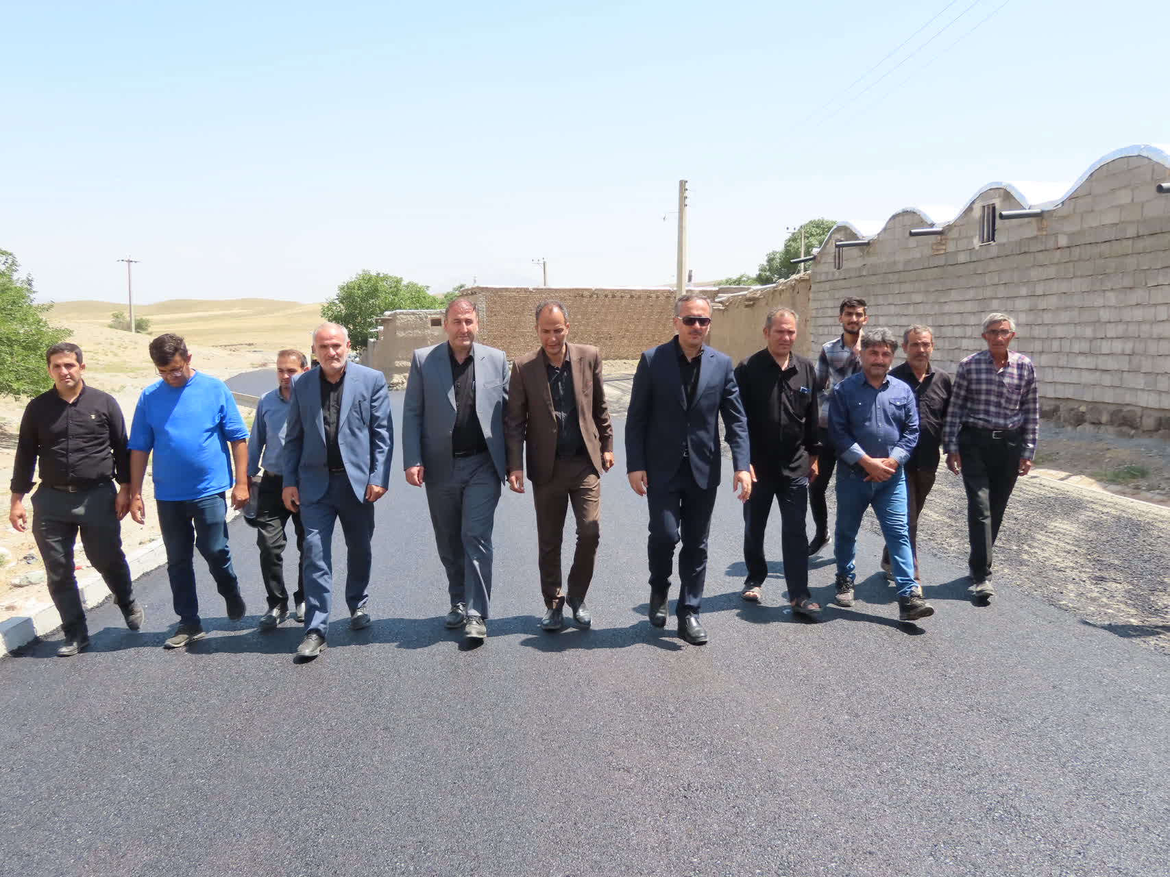 طرح عمرانی بهسازی و آسفالت معابر روستای قمیشگان سفلی آماده افتتاح شد